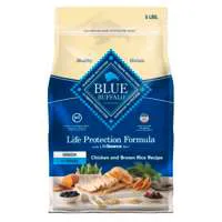 Blue BuƯalo Life Protection Senior Chicken & Brown Rice Dry Dog Food