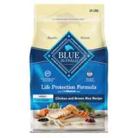 Blue BuƯalo Natural Life Protection Chicken/Brown Rice Adult Dry Dog Food