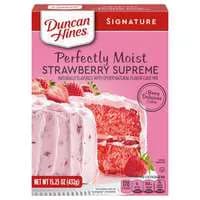 Duncan Hines Signature Perfectly Moist Strawberry Supreme Cake Mix